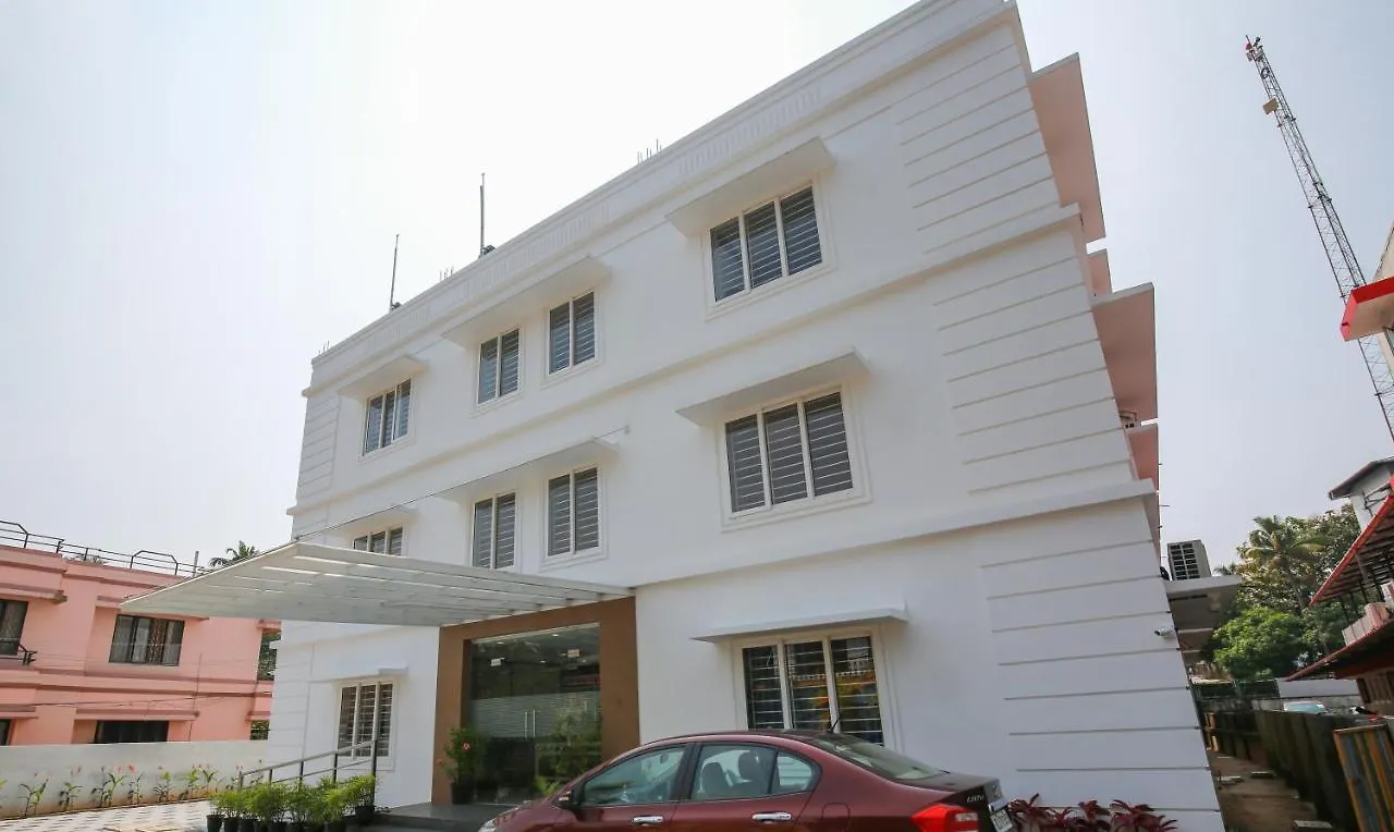 Phoenix Holidays Kochi Hotel