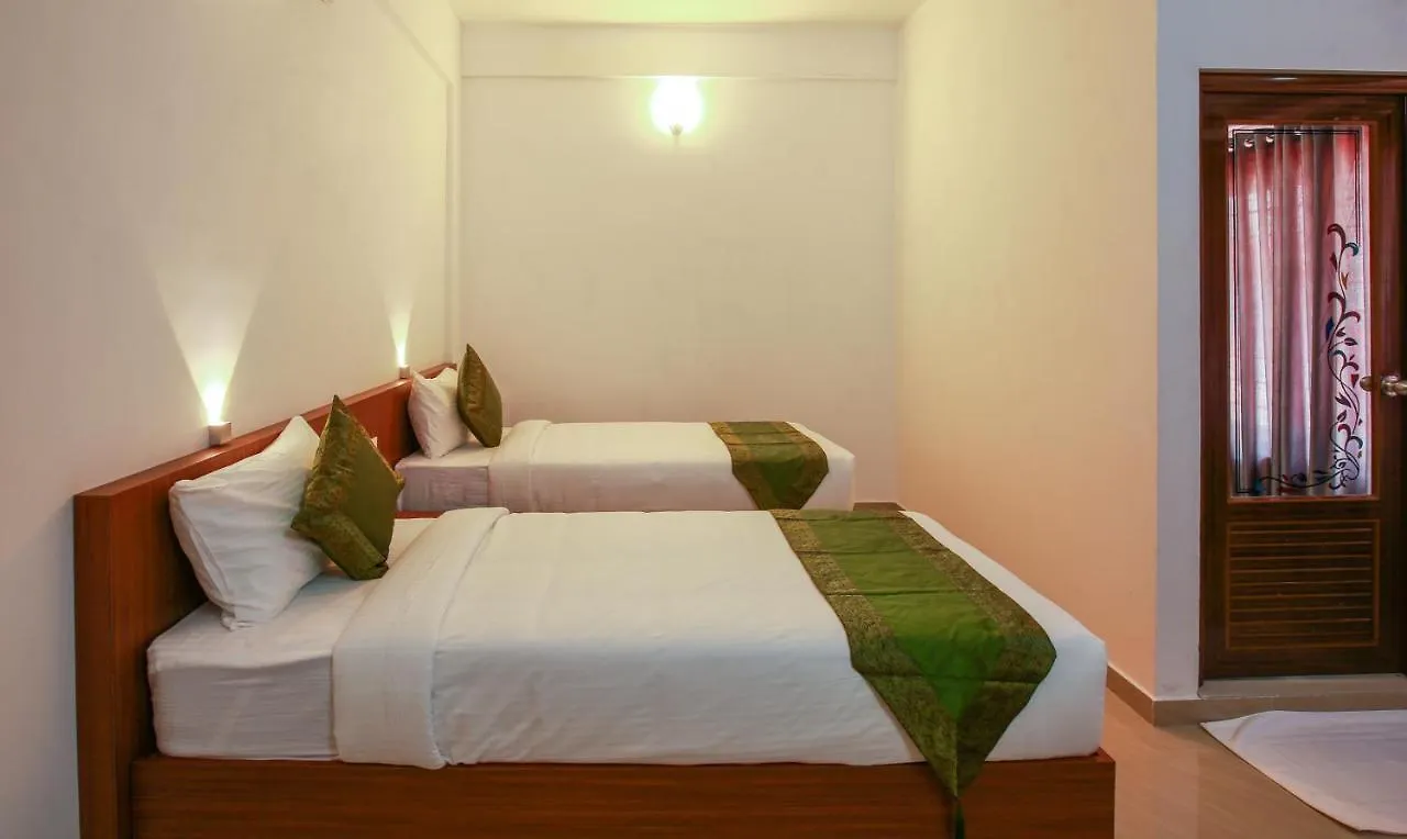 Phoenix Holidays Kochi 3*,  India