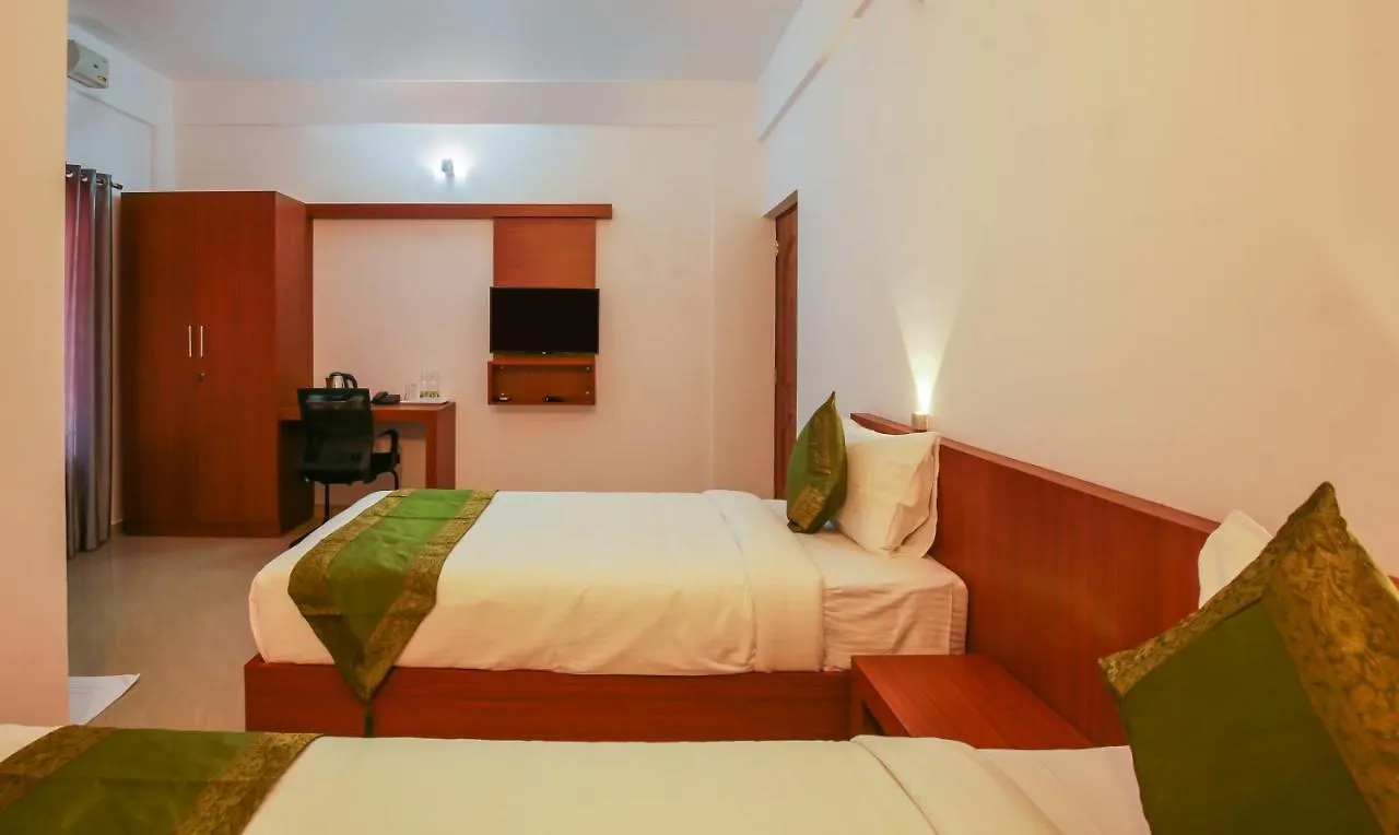 Phoenix Holidays Kochi Hotel
